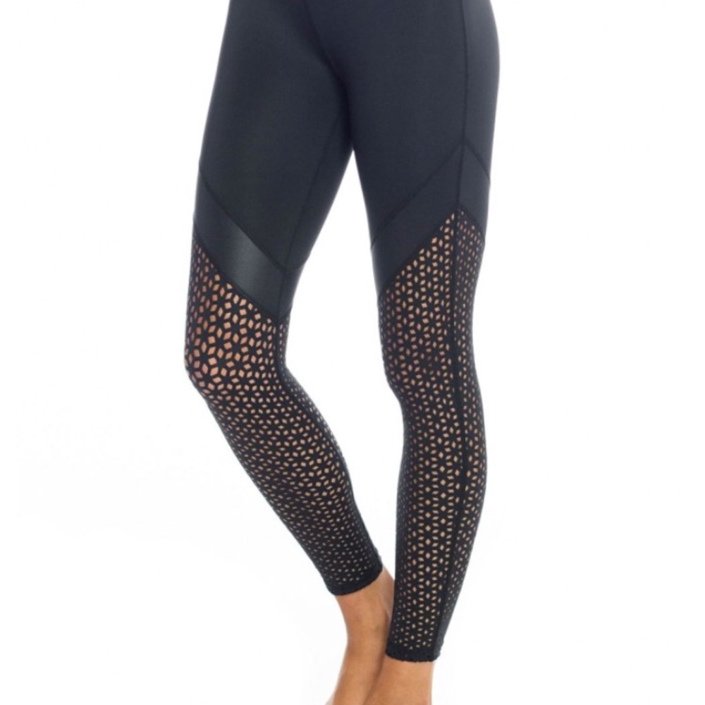 Beyond Yoga Perfect Angles pant